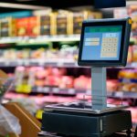 3 riscos ao comprar uma balança para supermercado